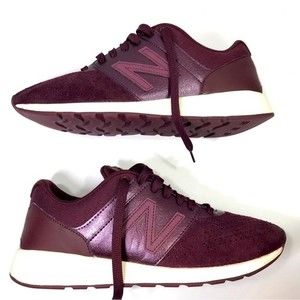 New Balance 24 V1 Women’s Sneakers w/ Comfort Insoles / Shoe Size 9